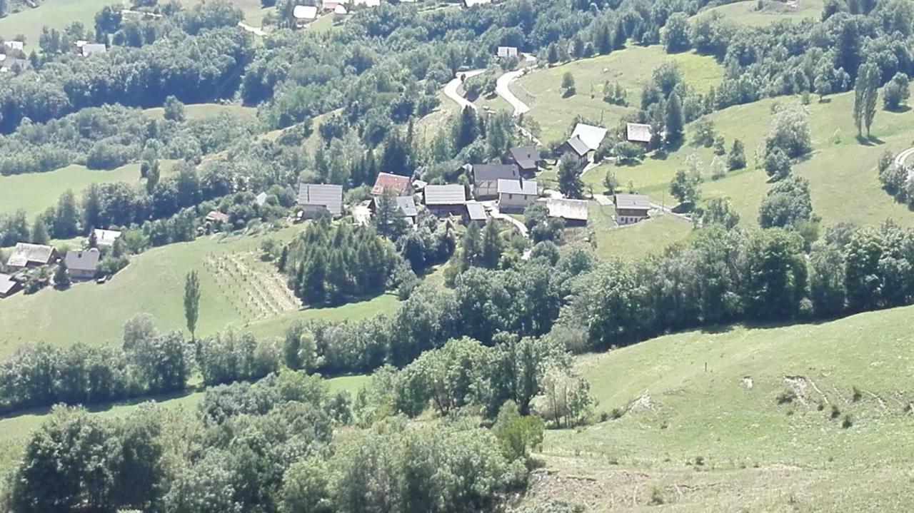 Bel Appartement Au Rez De Chaussee D'Un Chalet Jarrier Εξωτερικό φωτογραφία